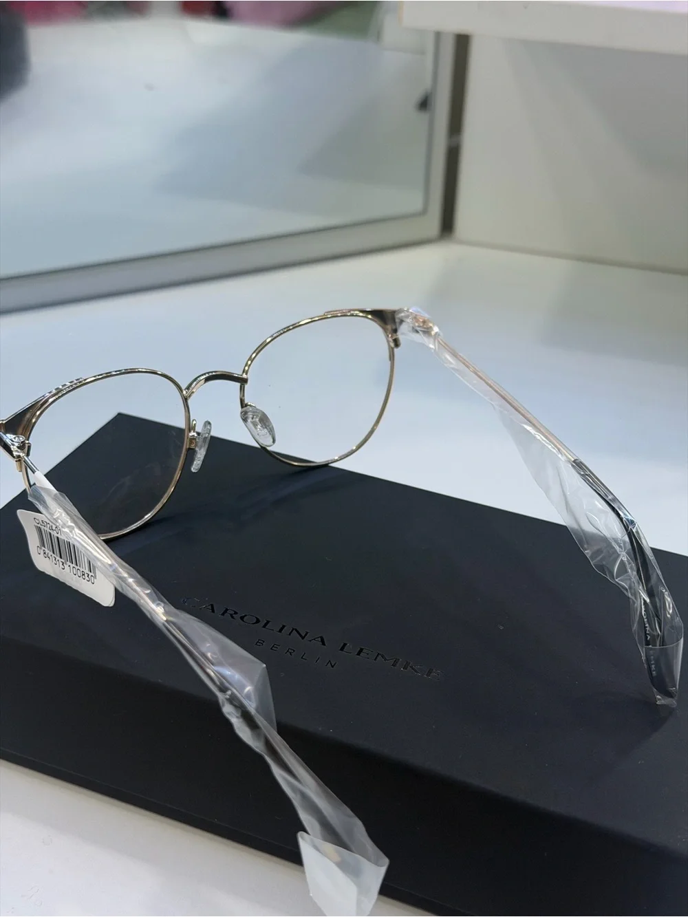 Carolina Lemke Gold and Black Round Optical Glasses - Classic Metal Frame